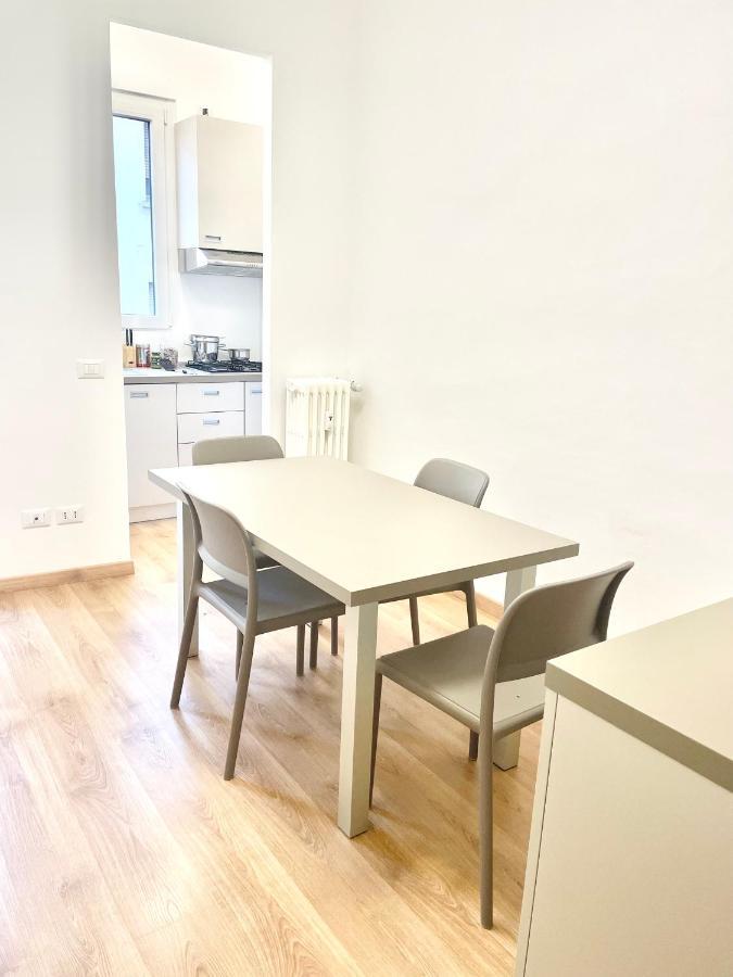 Camera Con Bagno Privato - Zona Bocconi Μιλάνο Εξωτερικό φωτογραφία